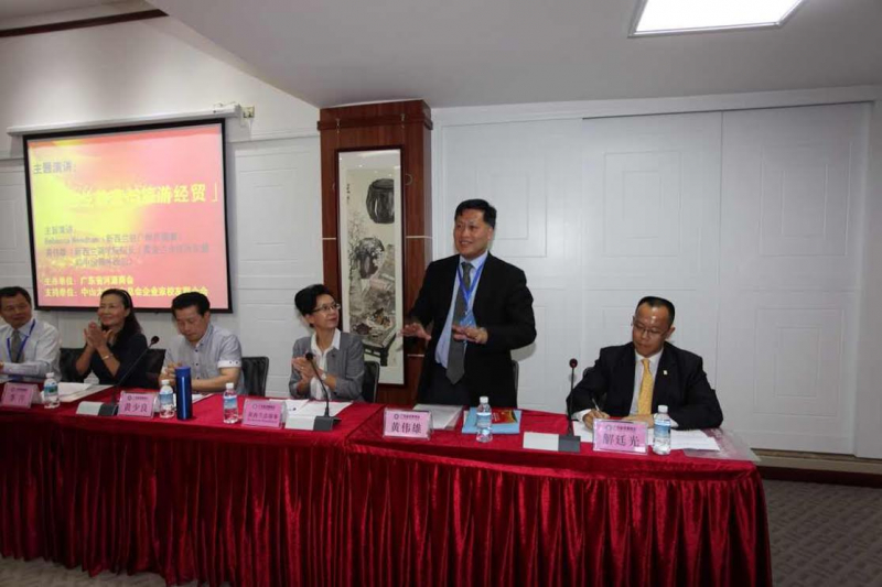 提升公共外交新尝试